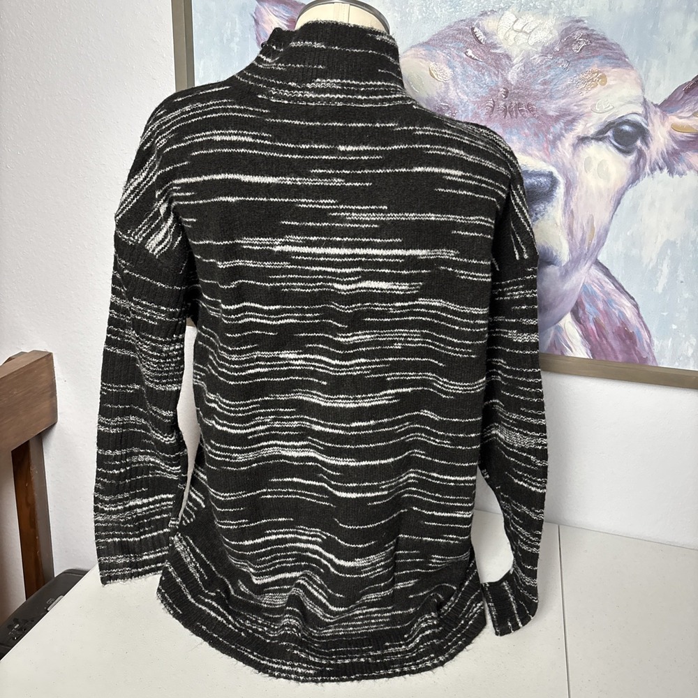 T by Talbots Women's‎ LP Mock Turtleneck Wool Blend Black White Striped Sweater - Picture 3 of 14